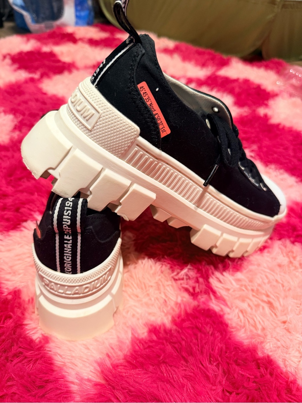 Palladium Women’s Size 8 Black White Chunky Lug Sole Platform Sneakers Shoes